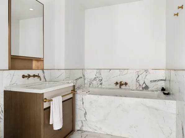 305 East 51st Street image 7 of 15