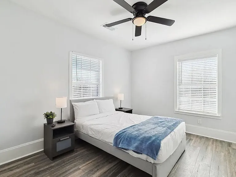 702 N Edgefield Ave — Photo 14
