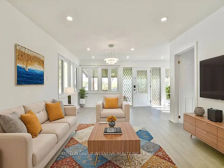 1556 Houston Ave — Photo 42