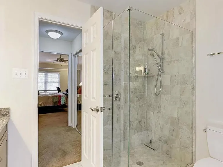 7418 Crestberry Ln — Photo 13