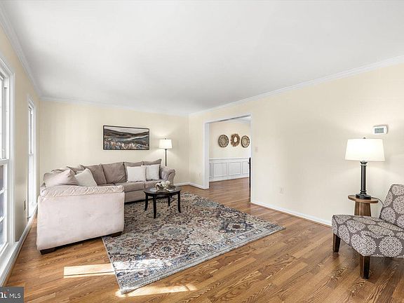 5th image of 6229 Sweetbriar Dr