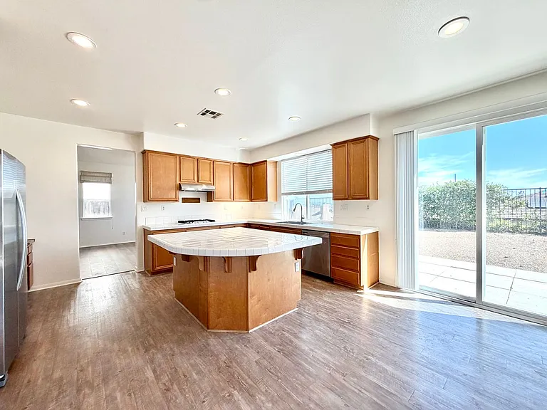 31409 Orchard Ln — Photo 16
