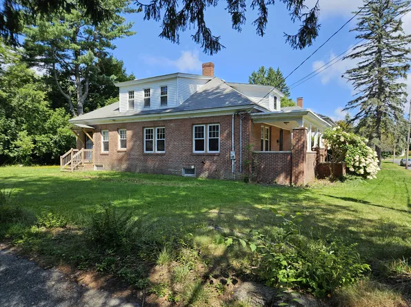 12 Nelke Place, Lewiston, ME 04240
