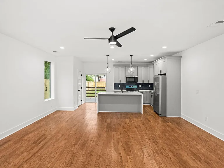 507 Demoss St #110 — Photo 7