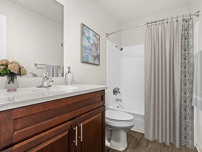 Delta Pines Apartments — Photo 20
