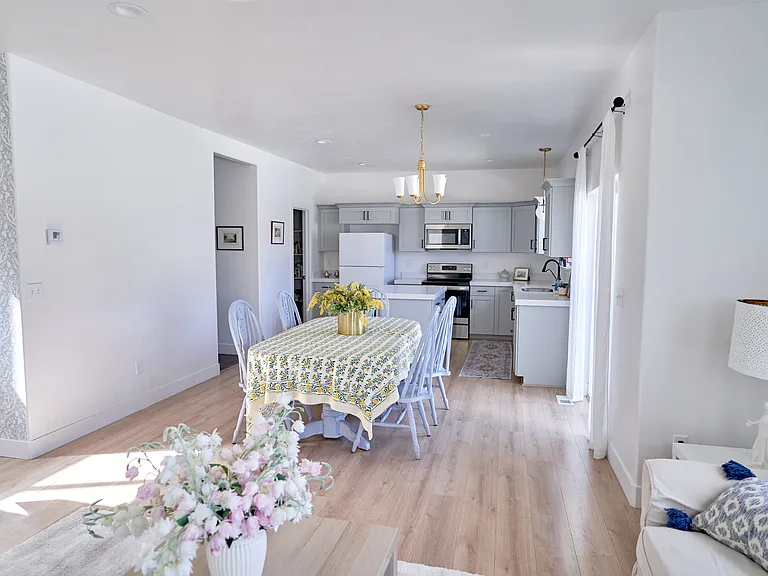 7256 N Green Pasture Ln — Photo 8