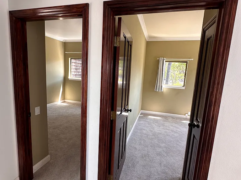 1412 Henry St — Photo 3
