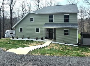 51 Hausman Rd, Lenhartsville, PA 19534