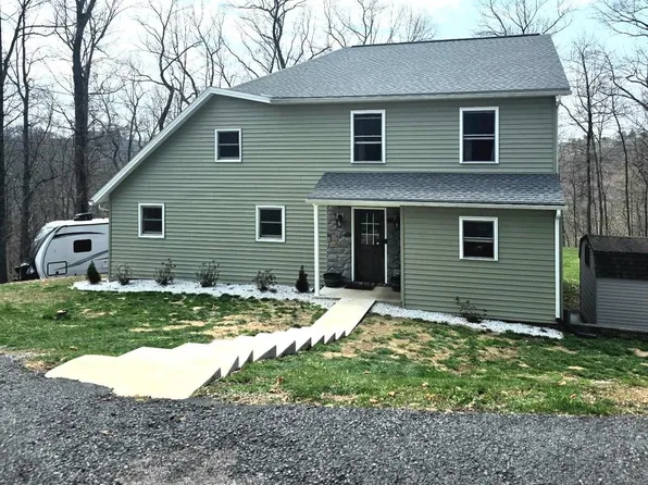 51 Hausman Rd, Lenhartsville, PA 19534