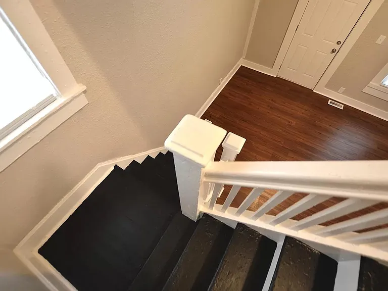 1529 Draper St — Photo 11
