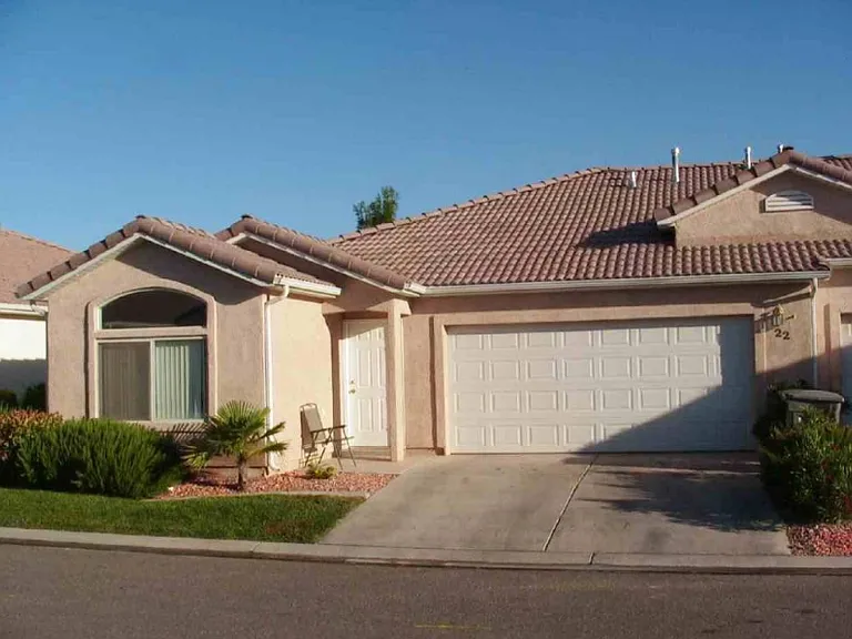 2056 E Middleton Dr #22 — Photo 1