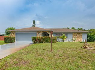 208 SE Verada Ave, Port Saint Lucie, FL 34983
