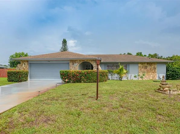 208 SE Verada Ave, Port Saint Lucie, FL 34983