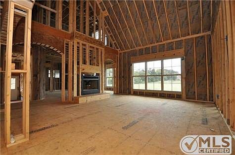 3rd image of 1304 Twin View Dr Lot 108