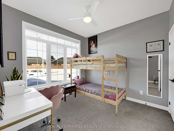 3rd image of 78 Matheson Cres