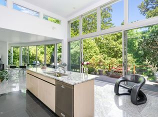 6 Jofran Ln, Greenwich, CT 06830