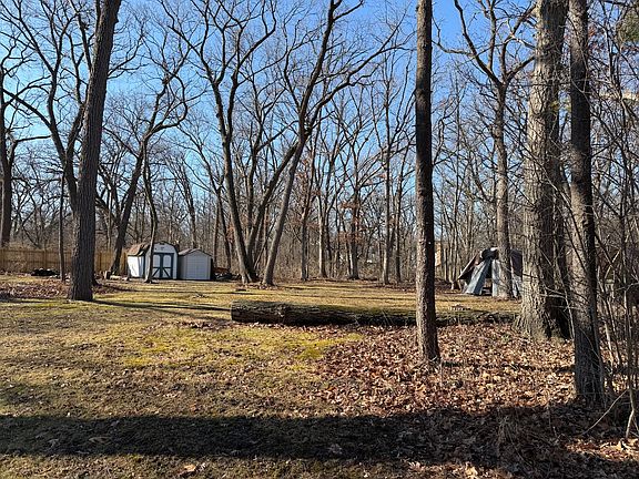 3rd image of 33718 N Oplaine Rd