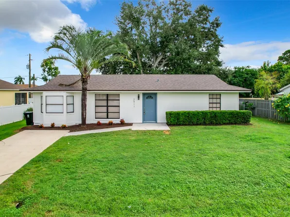 2911 SW Lucerne Street, Port St Lucie, FL 34953