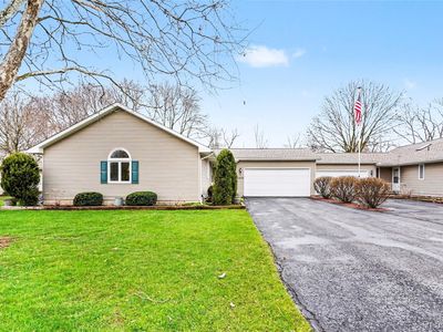 11676 Hawthorne Glen Dr, Grand Blanc, MI, 48439