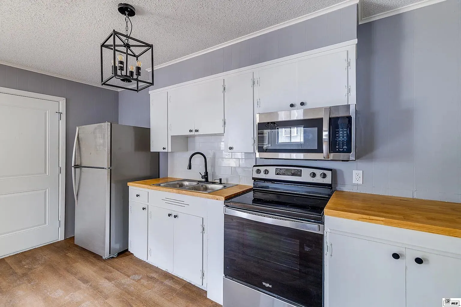 1 bed, 1.0 bath, 459 sqft, $850 — Photo 2
