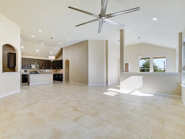 16208 Cantania Cv — Photo 5