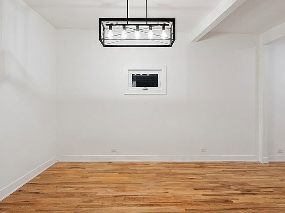 4th image of 1742 N California Ave APT 2R