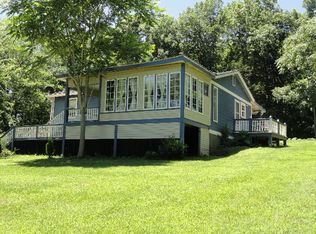 51 Rush Island Bend Rd, Horse Cave, KY 42749