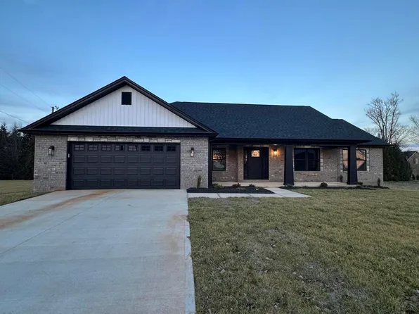 127 Carriage Ct, Somerset, KY 42503