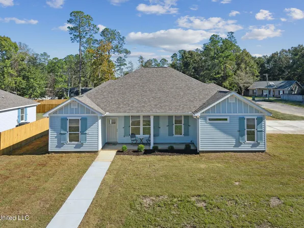 7341 Ahi Dr, Diamondhead, MS 39525