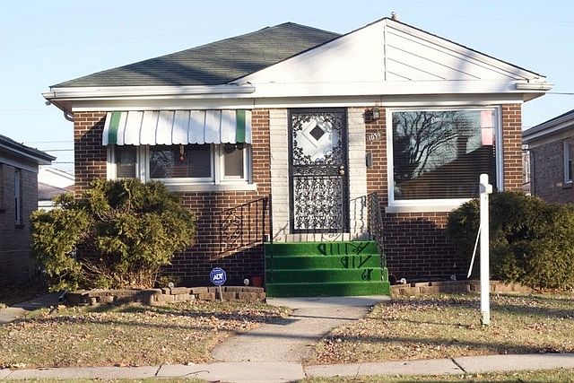 1st image of 1039 S 32nd Ave