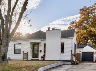1109 SW Oakley Ave, Topeka, KS 66604