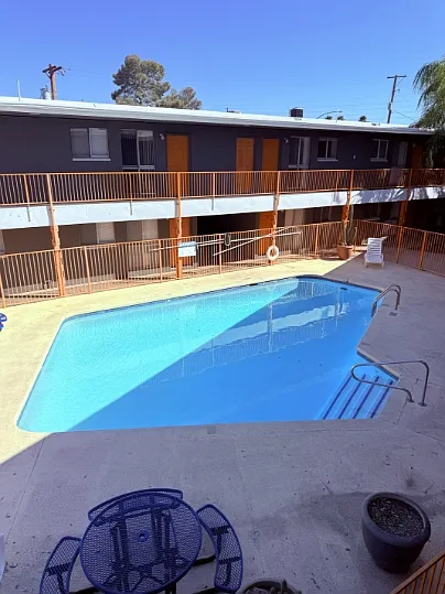 CATALINA VISTA APARTMENTS — Photo 25