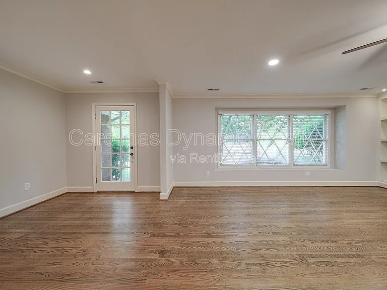 6700 Castlegate Dr — Photo 4