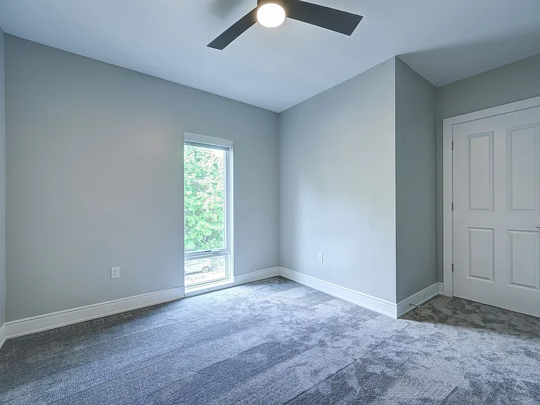 2059 Lafayette Rd #203 — Photo 21