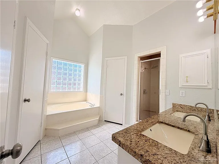 2505 W Sandpiper Ave — Photo 10