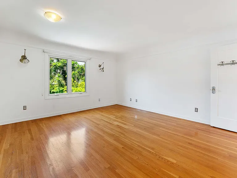 2231 Overland Ave — Photo 13