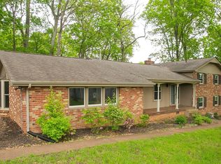 201 Holiday Dr, Madison, TN 37115
