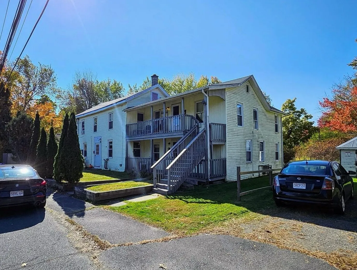 3 bed, 900 sqft, $3,400 — Photo 2