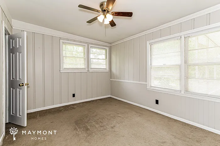 1007 Highpoint Rd — Photo 8