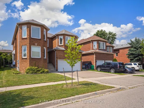 52 Leeward Dr, Brampton, ON L6S 5V8