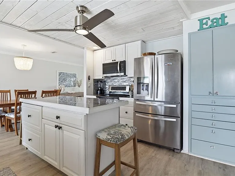 2211 Bayview Rd — Photo 22