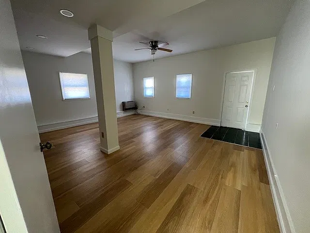 Studio, $1,150 — Photo 3