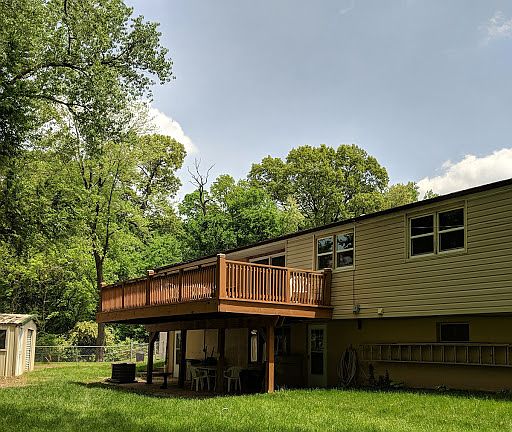 2nd image of 813 Deandell Ct