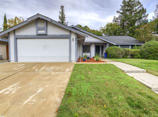 6913 Autumn Grove Way, Elk Grove, CA 95758