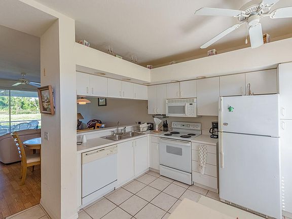 3rd image of 302 Newport Dr APT 1505