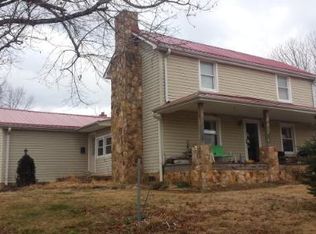 41 New Hope Rd, Stuart, VA 24171