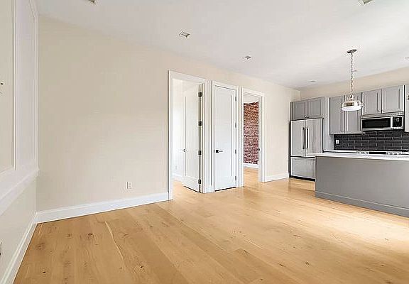 3rd image of 1155 Dean St APT 4B