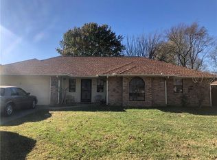 1008 S Lyndale St, Siloam Springs, AR 72761