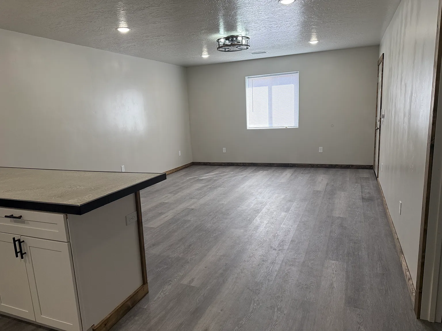 3 bed, 1088 sqft, $1,600 — Photo 3