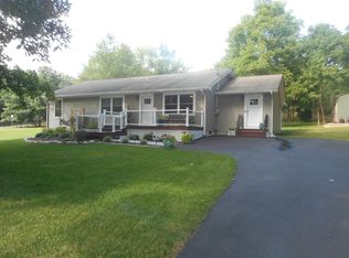 2030 Chipperfield Dr, Stroudsburg, PA